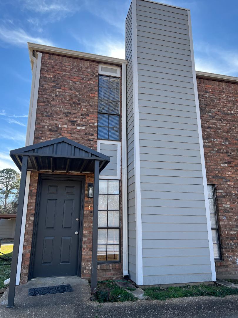 151 Susan Street, Gladewater — photo 2